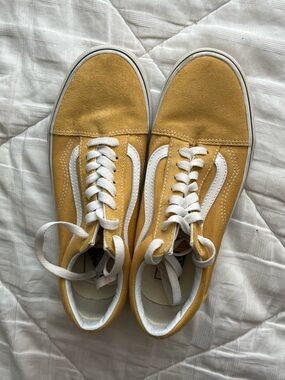 Vans Unisex Mustard Yellow Low-Top Sneakers
